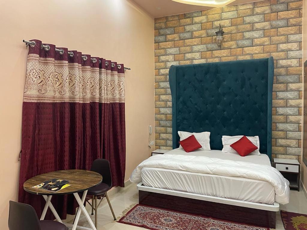 Hotel Ankit Near Assi Ghat Varanasi Luaran gambar